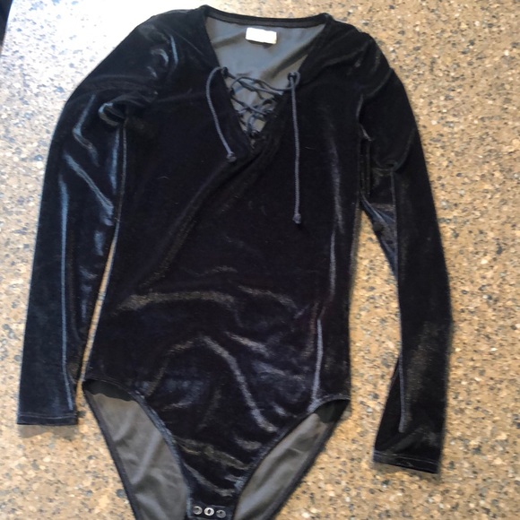 Hollister Black Lace Up Crushed Velvet Bodysuit - Picture 2 of 7